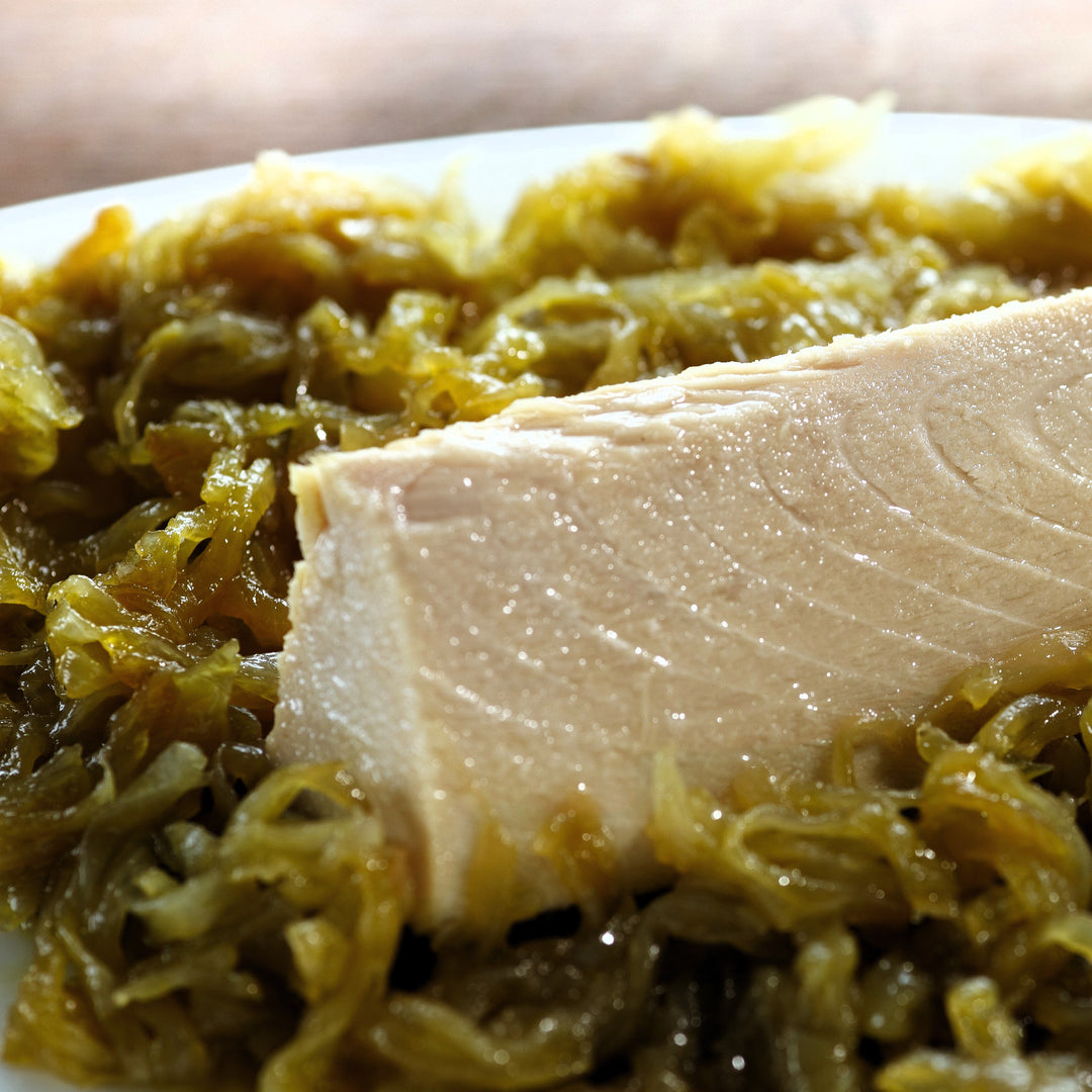 Tuna Fillets with Sauteed Onion